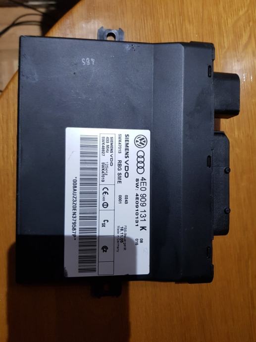 AUDI A8 Keyless Kessy Control Module