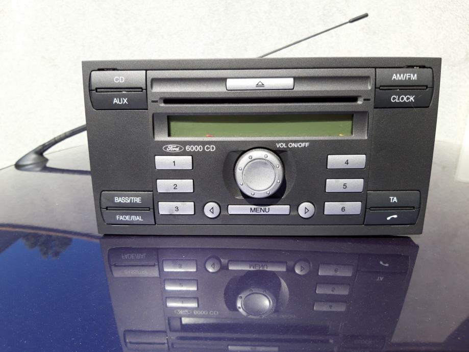 Auto radio Ford 6000 CD + prednji zvučnici 25 W