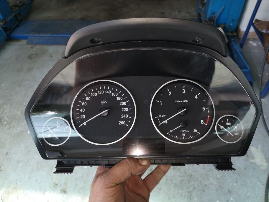 BMW INSTRUMENT TABLA