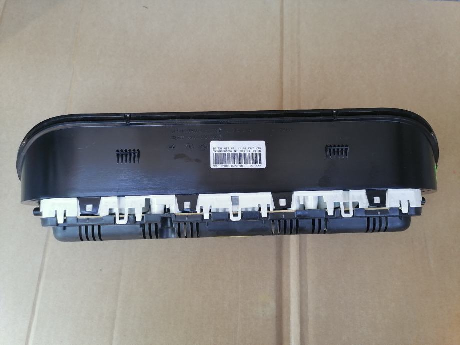 Citreon C5 instrument tabla