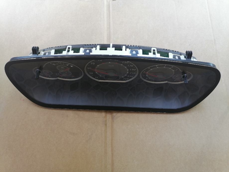 Citreon C5 instrument tabla