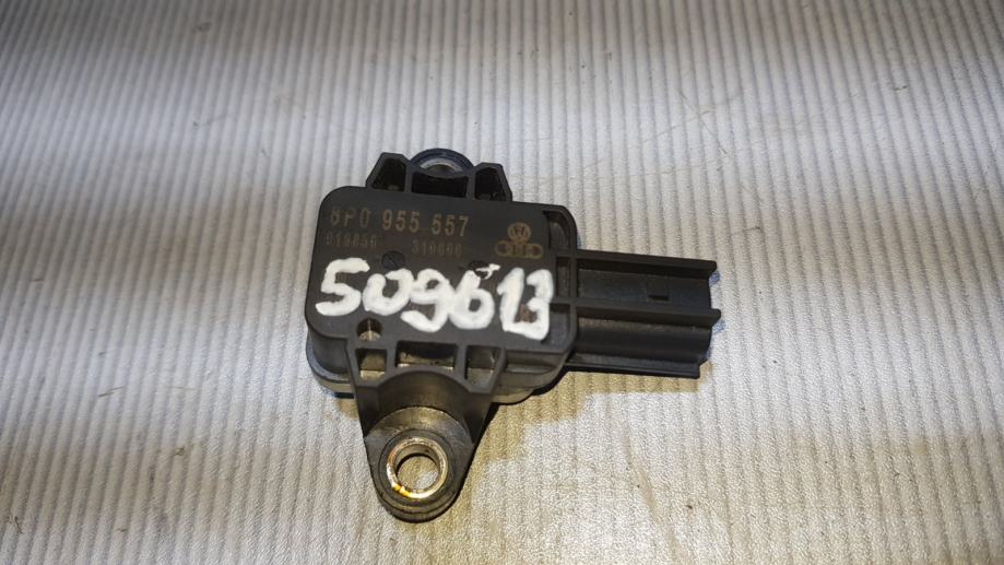 ELEKTRONIKA SENZORA AUDI A4 (B8) > 0711 8P0955557