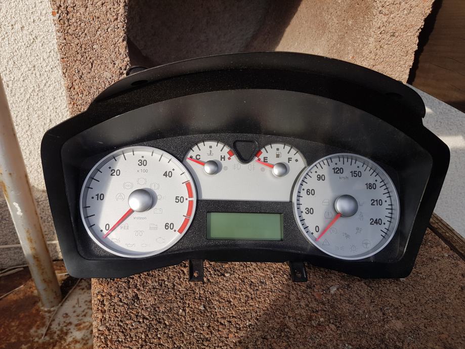 Instrument kilometar sat Fiat Stilo jtd