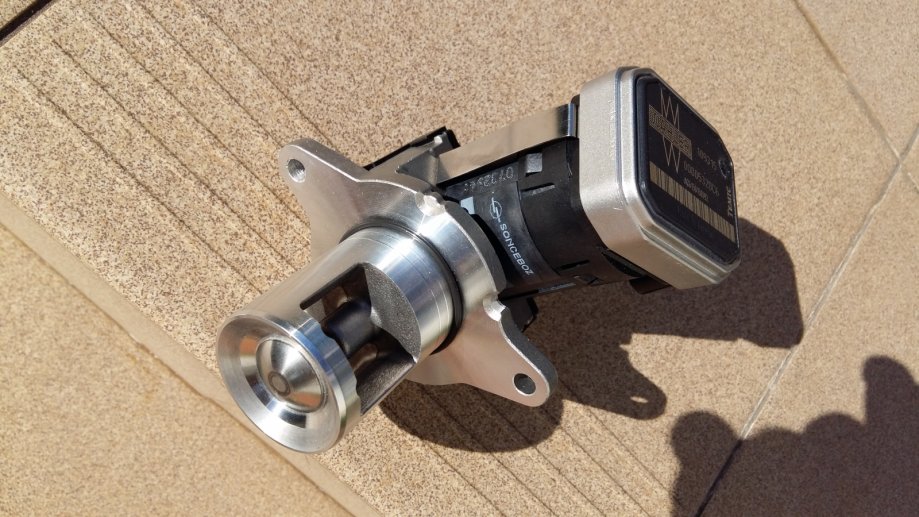 MERCEDES EGR AGR VENTIL W211 E 220 CDI 270 CDI 320 CDI 20022005