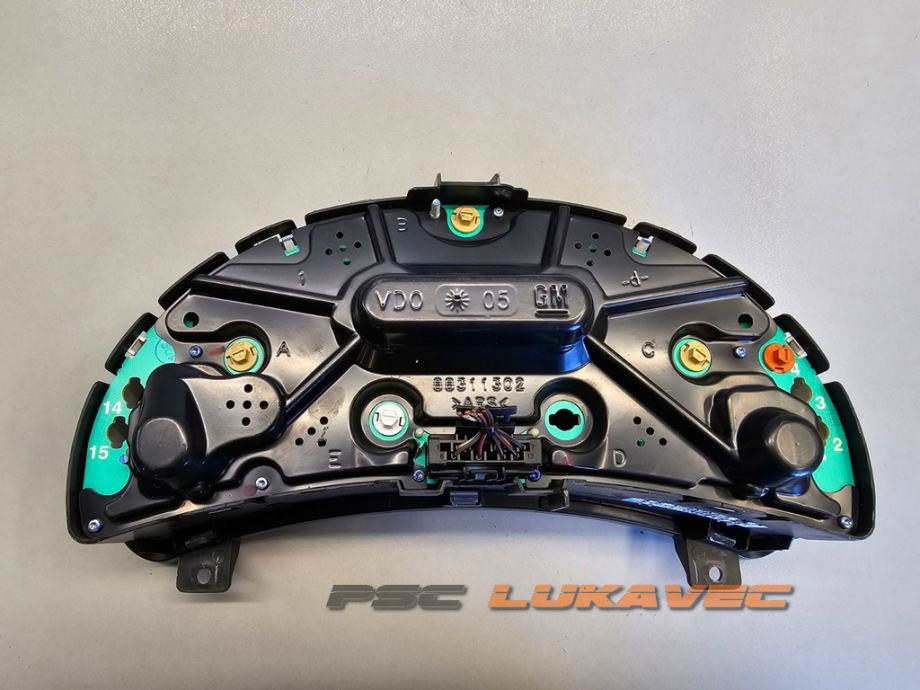 OPEL CORSA C INSTRUMENT TABLA CORSA C KILOMETAR SAT 13173357WL