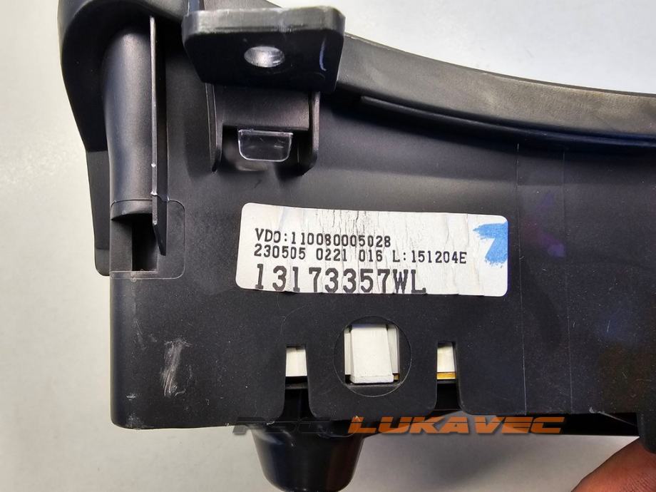 OPEL CORSA C INSTRUMENT TABLA CORSA C KILOMETAR SAT 13173357WL