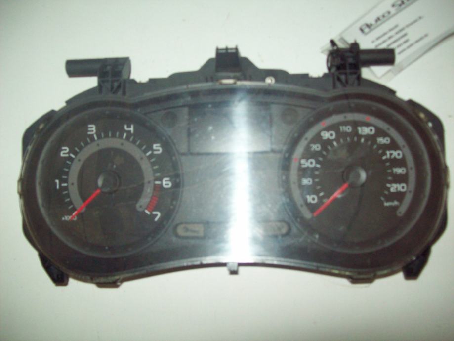 Renault Clio III [05] 1.2 Instrument tabla 8200316824