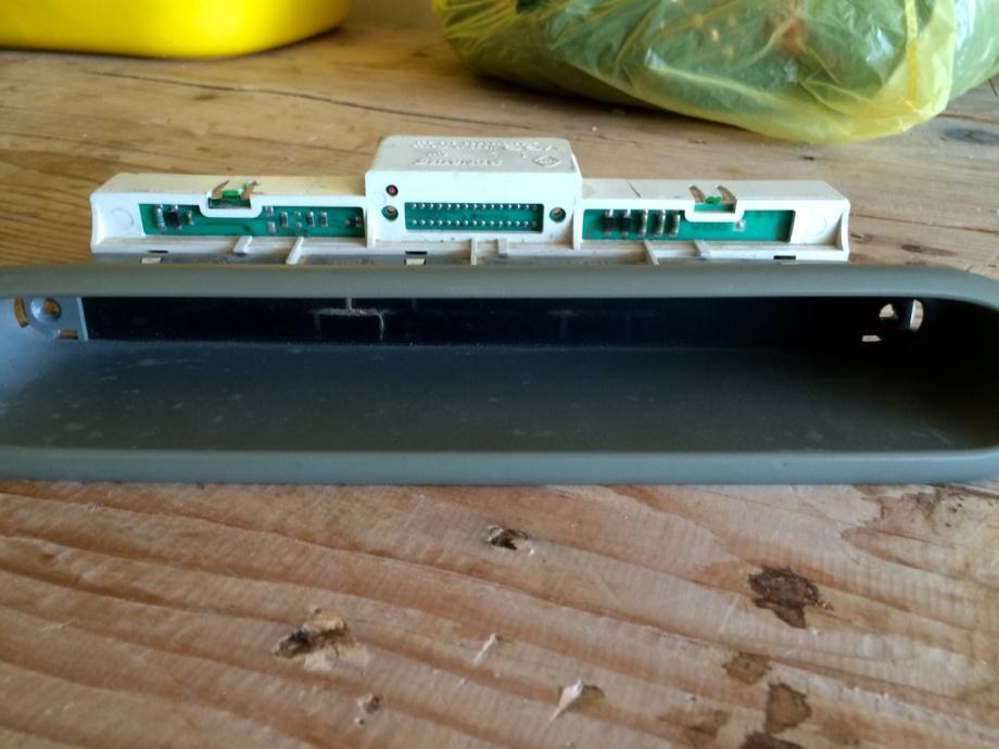 Renault Twingo instrument tabla ( kontrolna ploca )