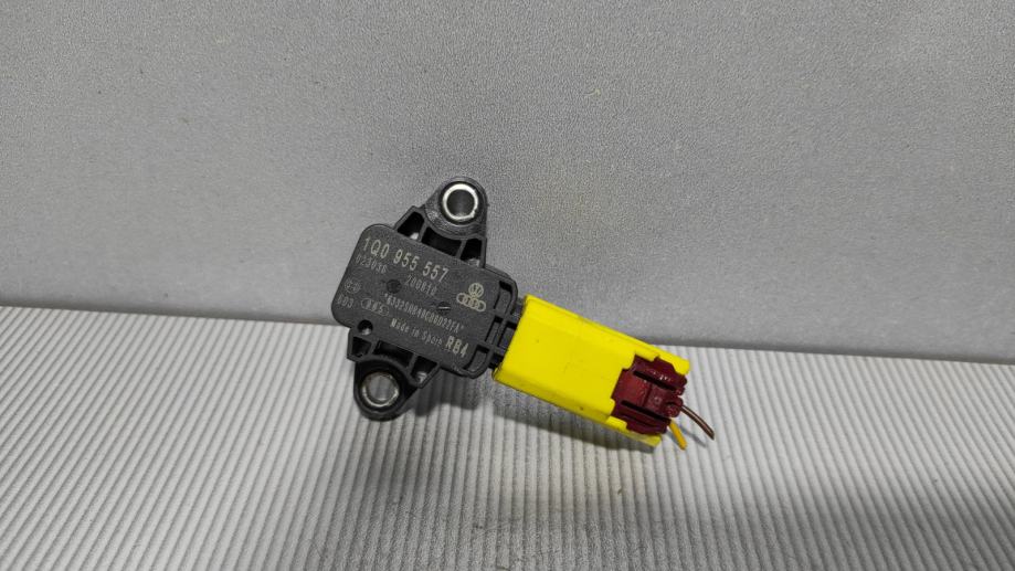 1K0955557A Volkswagen PASSAT B6 Capteur de collision / impact de