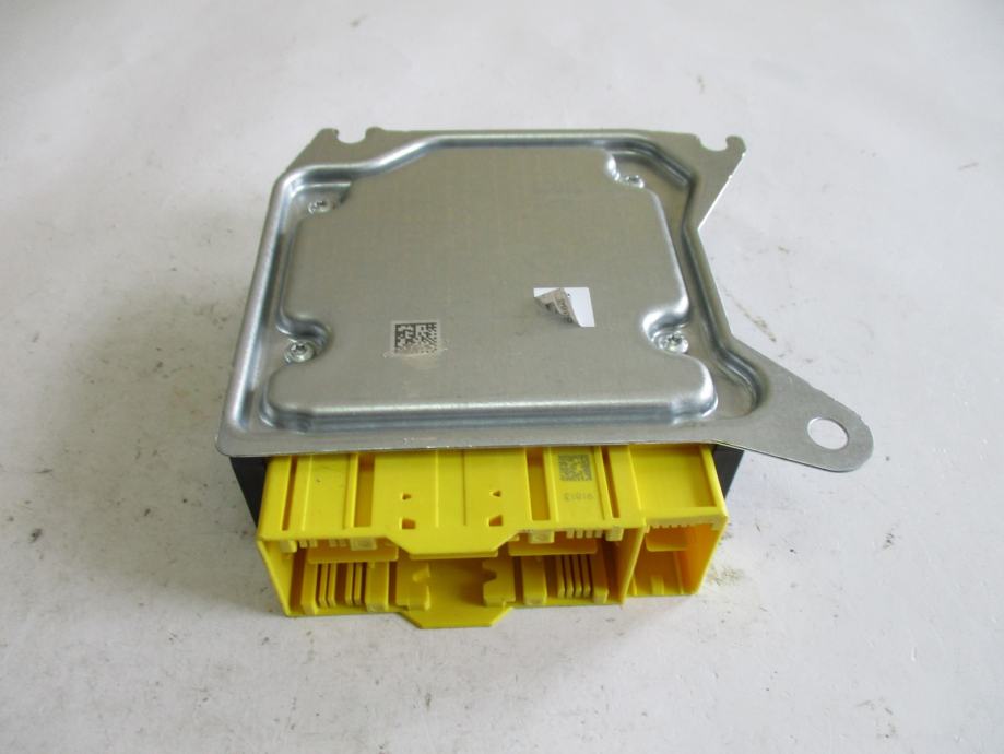 Senzorski modul AIRBAG Mercedes GLE A1679005718