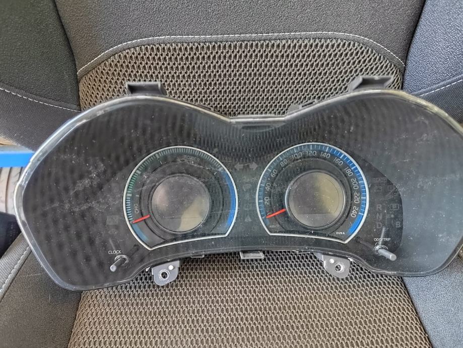 Toyota Auris 2010g Hibrid Instrument tabla