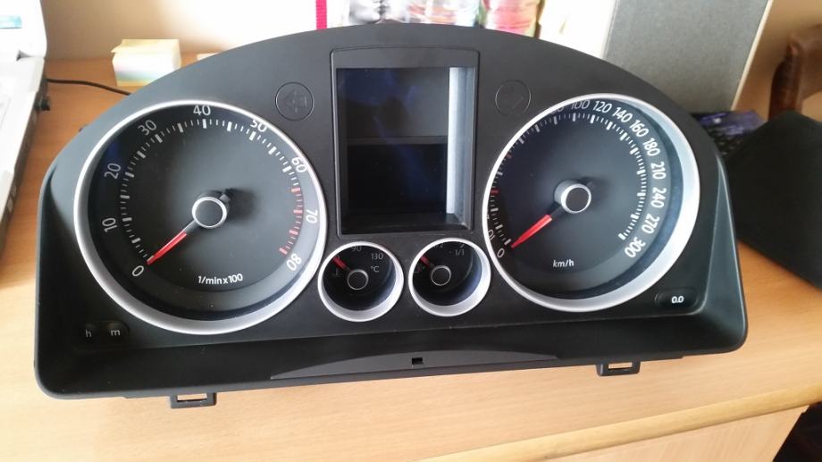 VW Golf V mk5 GTI tacho, sat, fis