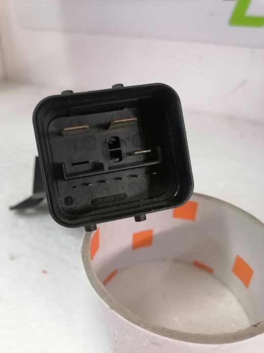 Vw Polo 6r 6c Škoda Fabia relej ventilatora hladnjaka 5J0919506