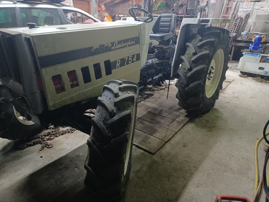 Traktor lamborgini 4x4 65ks