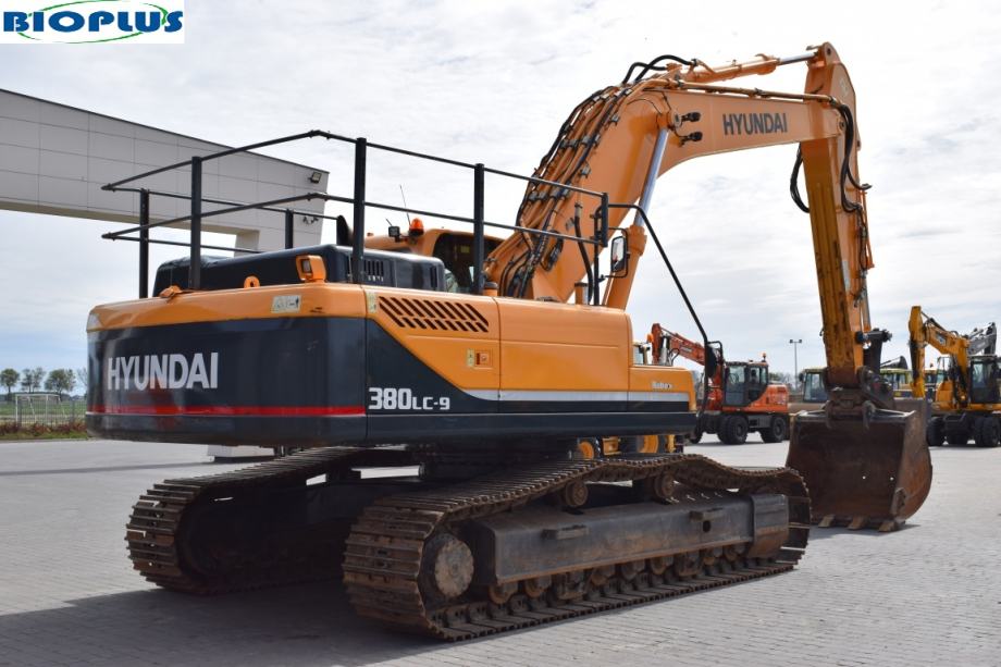 Экскаватор hyundai 380