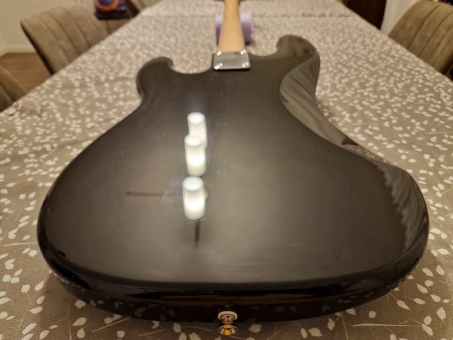 Bas Gitara - Flight EPB10BK P bas + Behringer Bass Overdrive BOD 400