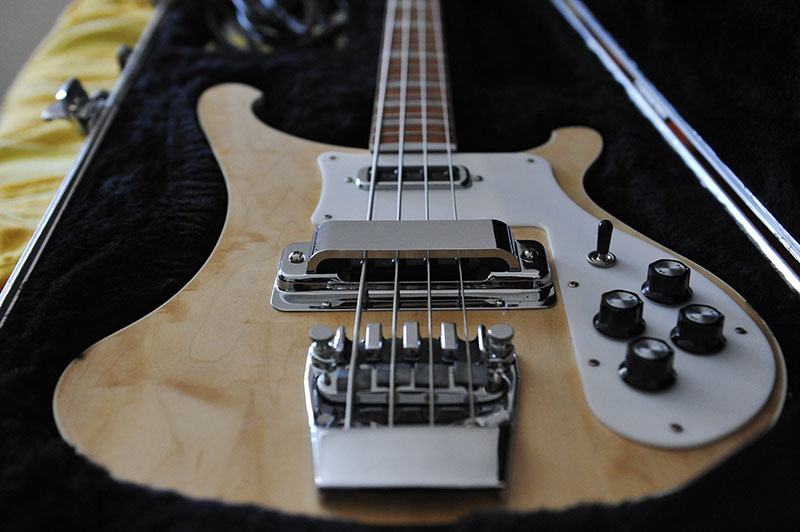 Rickenbacker 4003 Bass Mapleglo USA 2010 mint stanje kao novo!!!