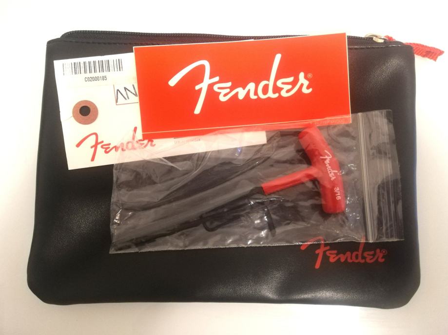 Fender truss rod adjustment i torba novo, PRILIKA!!!