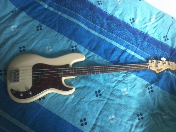 RBasic precision custom bass