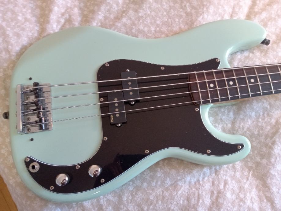 Squier CV precision bass