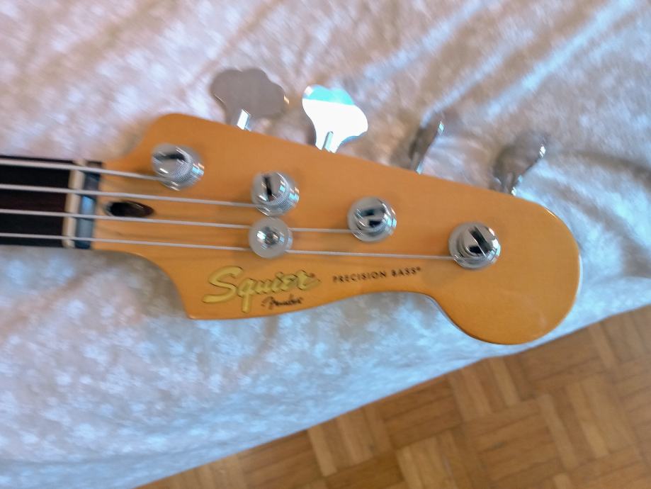 Squier CV precision bass
