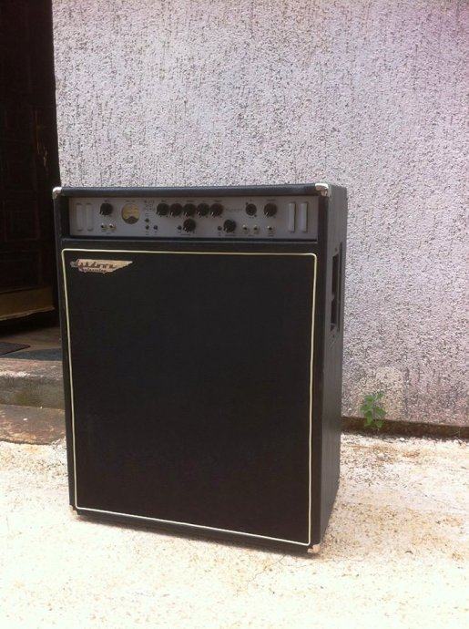 クーポンで半額☆2280円! Ashdown MAG C410T EVOII 300W Bass Combo