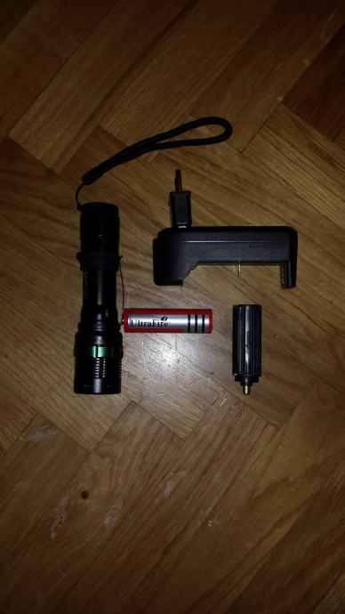Ultrafire CREE lampa+baterija+punjač-RIJEKA
