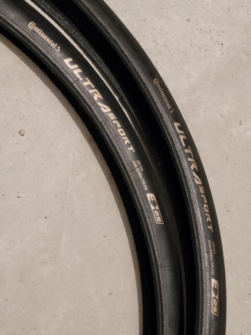 2x Continental Ultra Sport II Reifen, Draht, Alle Größen & Farben