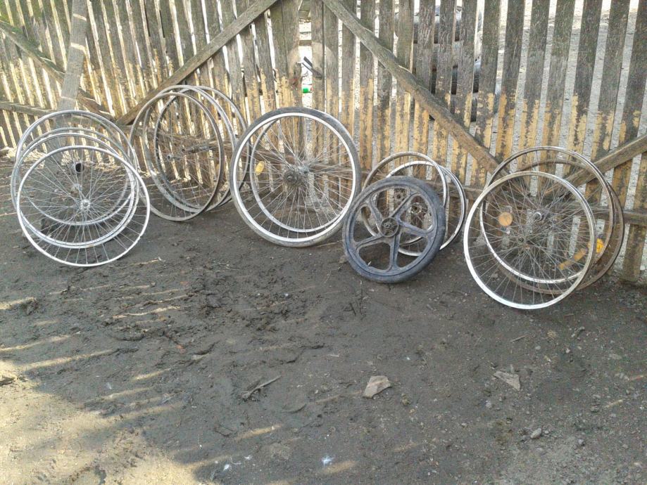 kotači za bicikli aluminijumski i obični cjena po komadu 50 kn