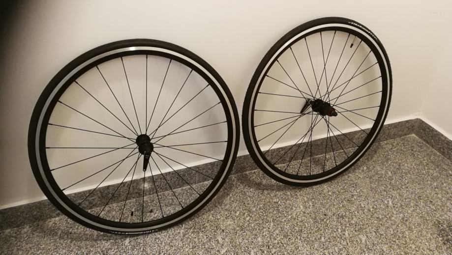 Kotaci Felt Devox 30 aero, novi!