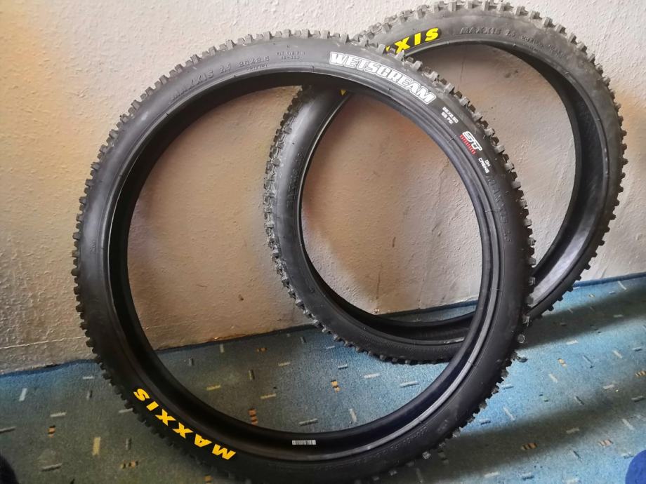 maxxis wet scream 2.5