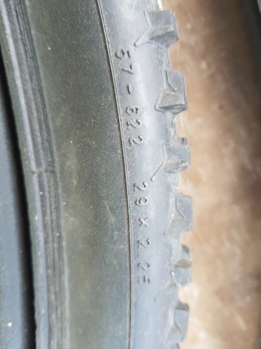 Set van 2 Schwalbe fietsbanden Rapid Rob 26 inch x2,25 (57-559) AV DV SV binnenband en 3 metalen bandenlichters E-Bike (SV-ventiel binnenbanden, 26x2,25 inch (57-559