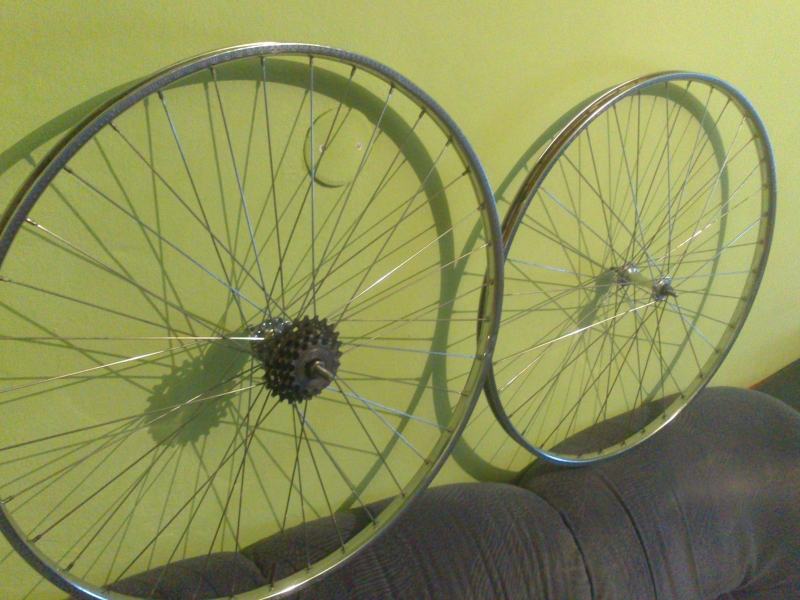 Jante Avant Rigida Chrolux Supérieure 650B - Grand Flasque, Attache Rapide - Ancienne, Alliage