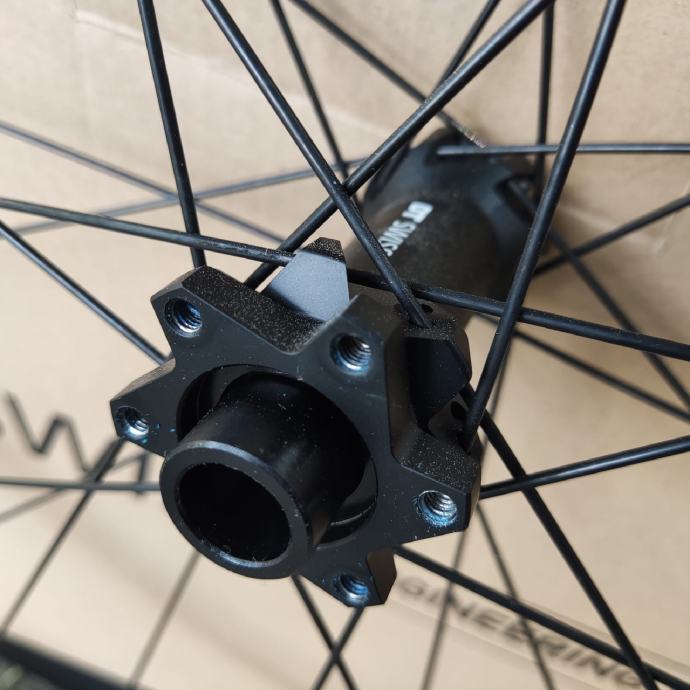 Roue Avant VR M 1900 Spline DT Swiss Pour VTT - 27,5/30mm, Alu, Boost, Prête à Monter !