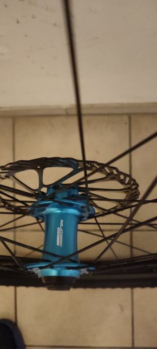 Xlc Roue Avant Vtt Rodi Black Rock Evo 26´´ 6b Disc 15 x 100 mm pas cher