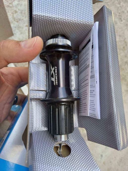 Moyeu De Roue Arrière Shimano Deore XT FH-M8010 - Verrouillage Central, 142mm - Neuf