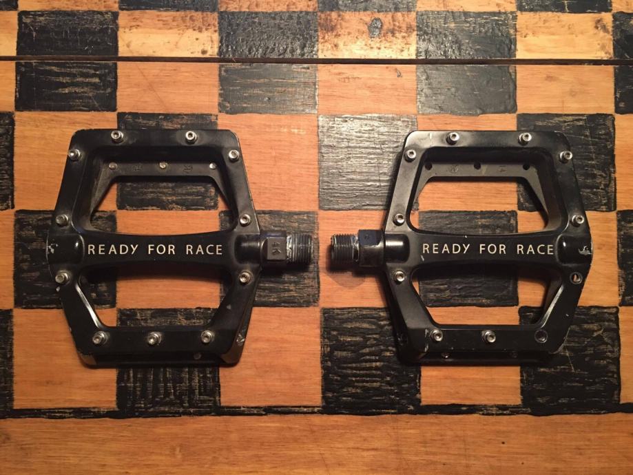 cube ready for race pedals