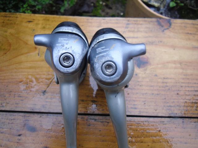 Leviers De Vitesse/Frein Shimano 105 ST 1055 STI 2x8v Velo