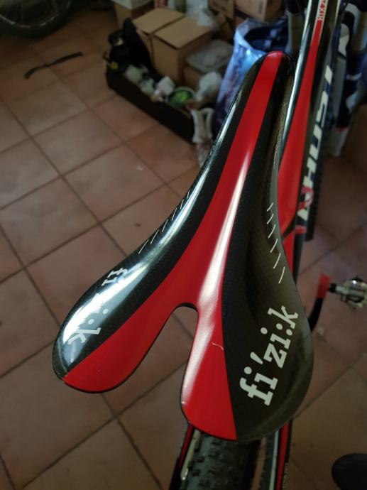 fizik arione carbon