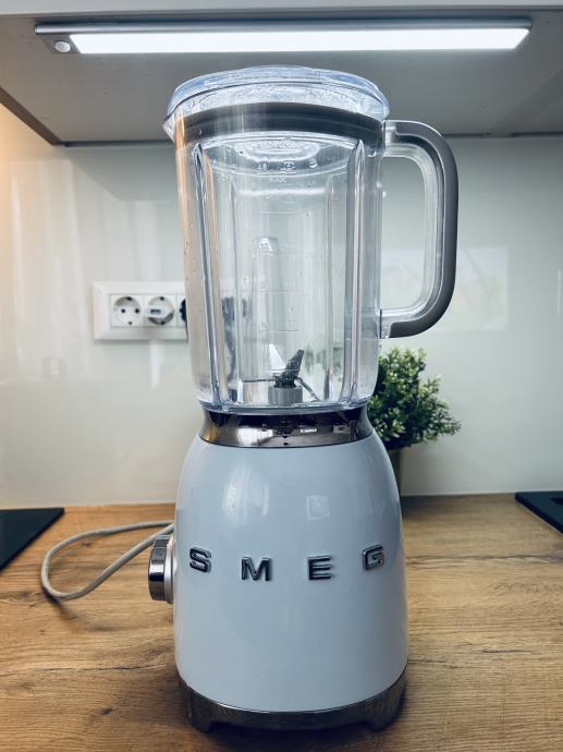 SMEG blender