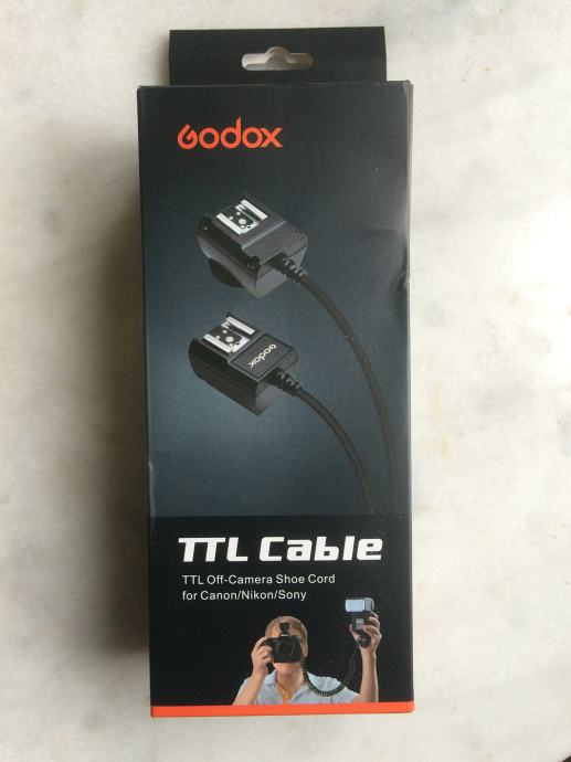 Prodajem novi TTL off camera flash kabel za Canon ili NIkon