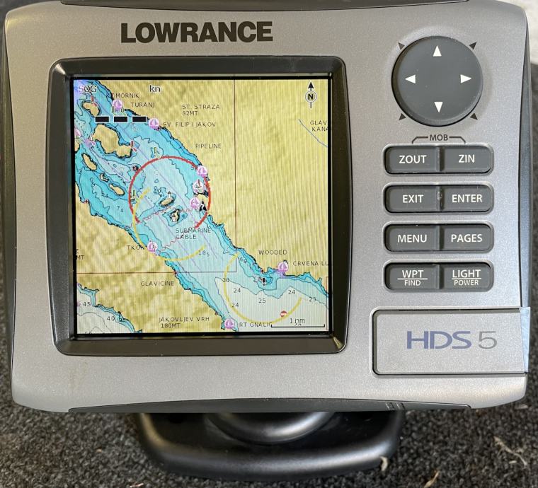 GPS / FISHFINDER LOWRANCE HDS 5