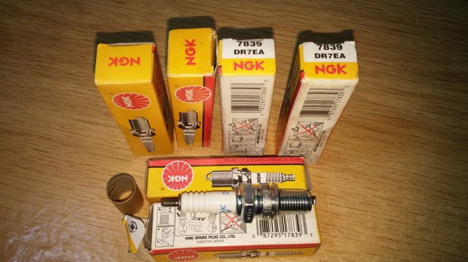 Candele Di Accensione For HONDA 40 Hp - 3cyl. 4 Stroke SOHC - Foto 5