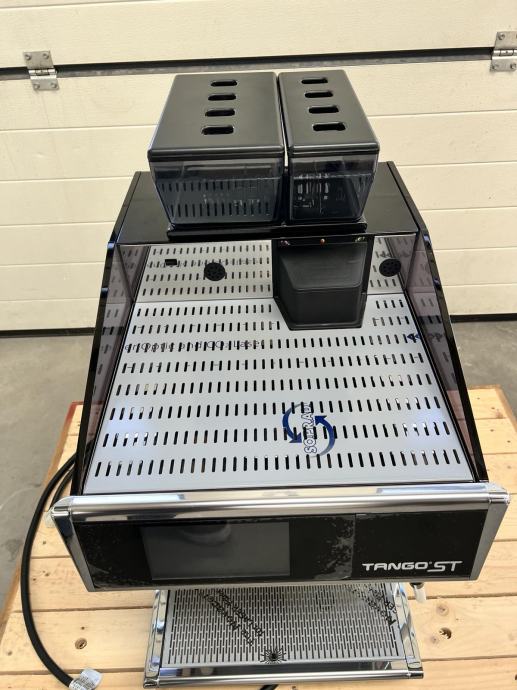 Automatska Espresso Masina Electrolux - HIGH QUALITY!