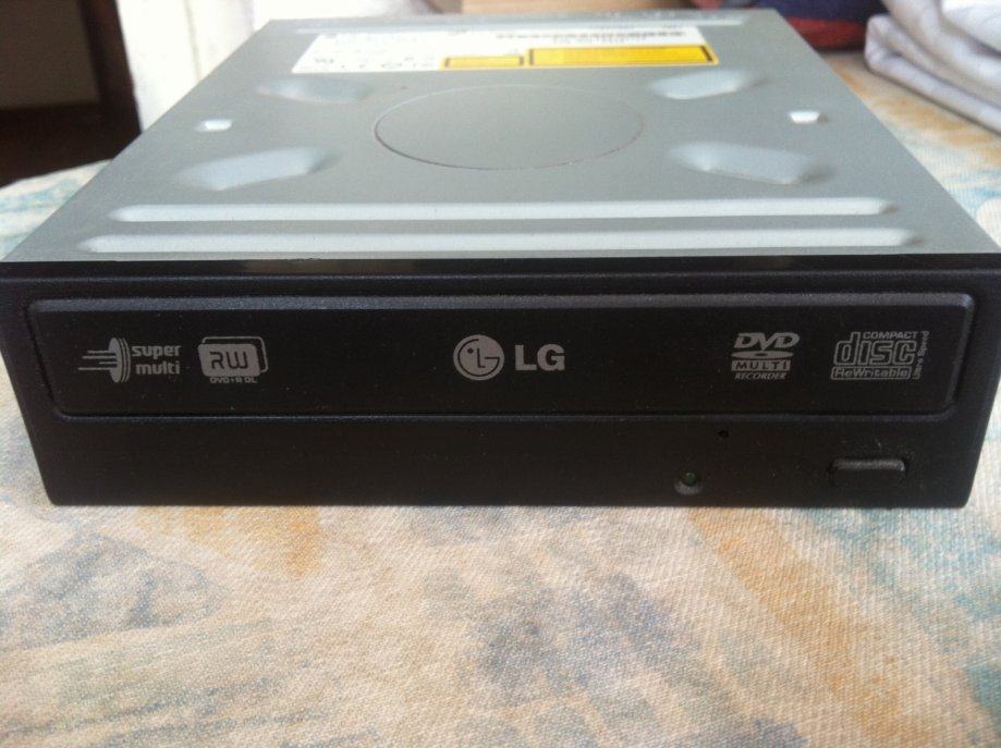 PRODAJA-ZAMJENA: LG DVD pržilica (ATA) + TEAC DVD player GRATIS (ATA)