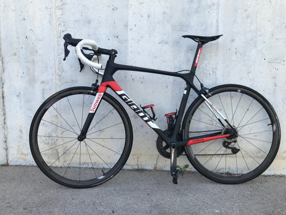 Cestovna bicikla GIANT TCR Advanced 1 ULTEGRA