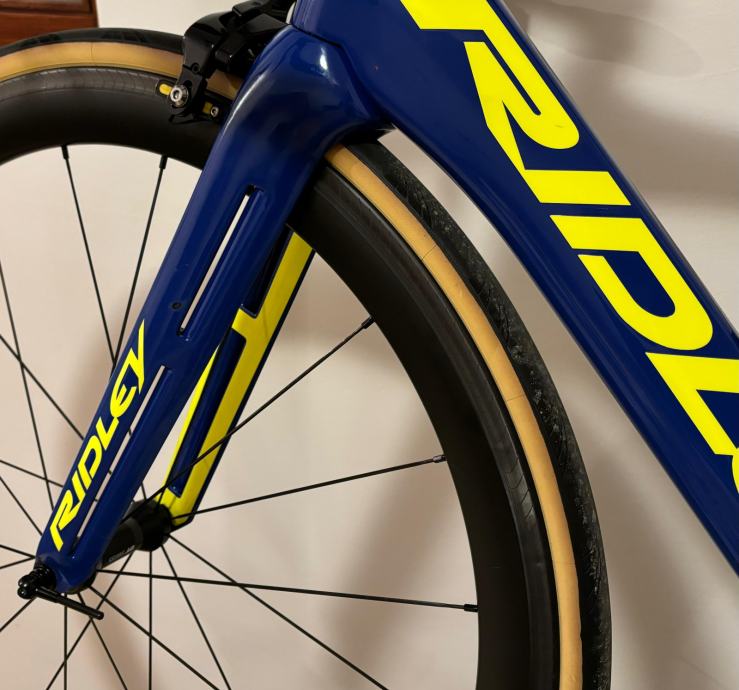 Ridley Noah Fast Disc aero road bike slips in Tour debut, plus rim brake model