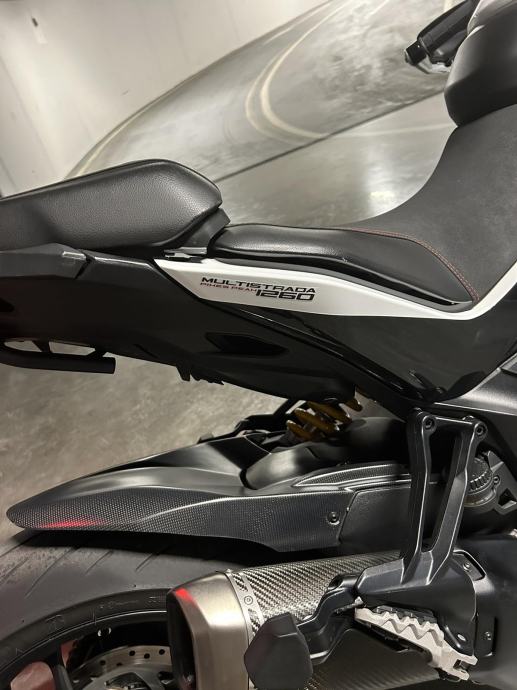 Paraserbatoio in carbonio - Ducati Multistrada V4 / Pikes Peak