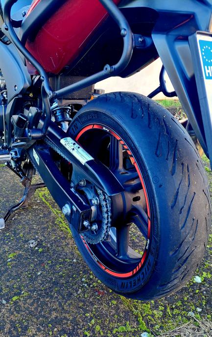 Poignées De Guidon CNC 22 Mm Pour Honda CBF 600 SA / CBF 600 (2006-2013) - Embouts Barre Noirs/Argent - Set Complet Moto Personnalisé