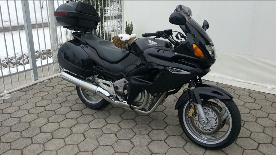 Honda nt 650